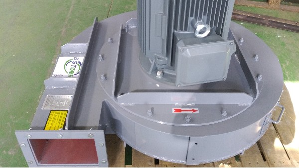 離心通風機和軸流通風機兩者的通風效果對比有何不同？